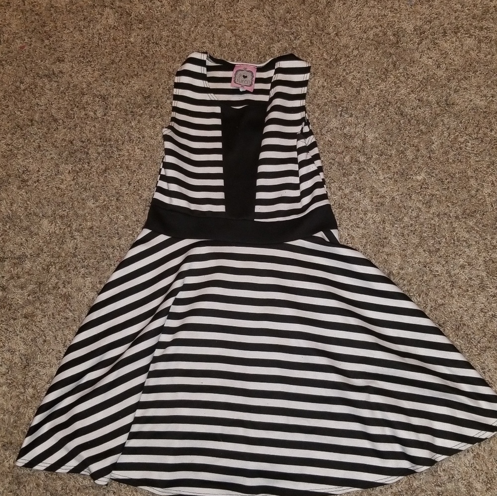 Girls dress size 12 black and white